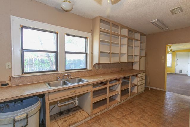 1405 Runnels St, Big Spring, TX 79720