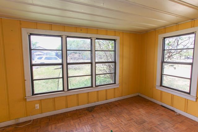 1405 Runnels St, Big Spring, TX 79720