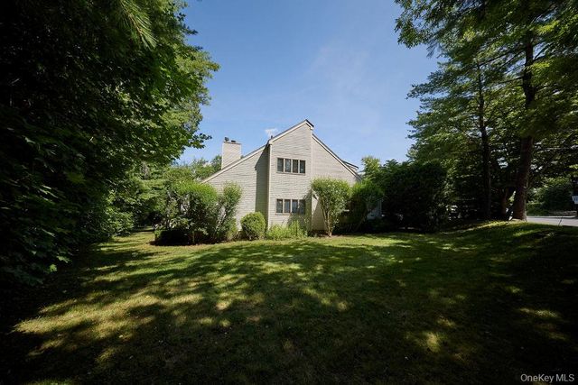 23 Evon Court, Scarsdale, NY 10583