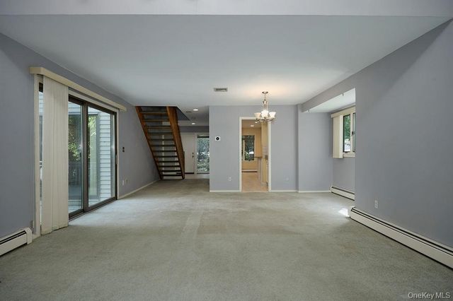 23 Evon Court, Scarsdale, NY 10583