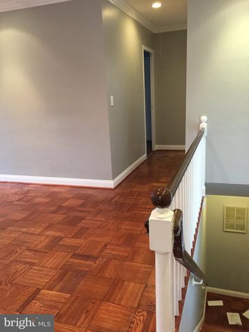3250 MARTHA CUSTIS DR, Alexandria, VA 22302