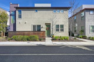 218 Box Ln, Sacramento, CA 95818