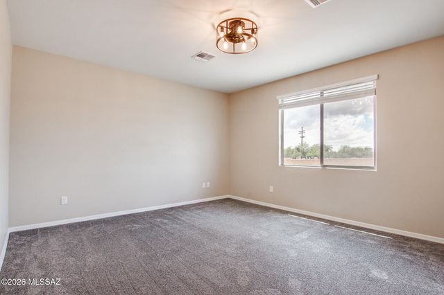 16001 N Columbus Boulevard, Tucson, AZ 85739