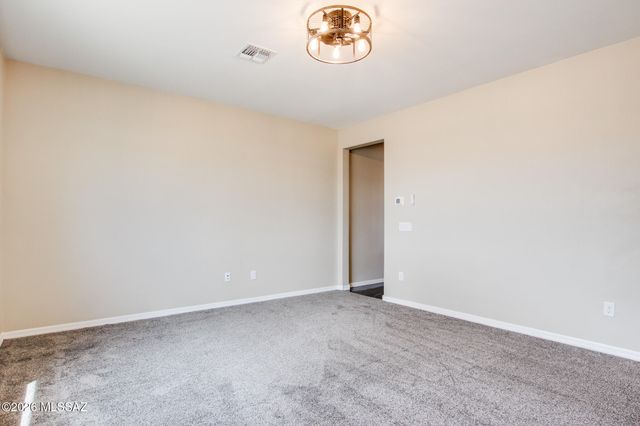 16001 N Columbus Boulevard, Tucson, AZ 85739