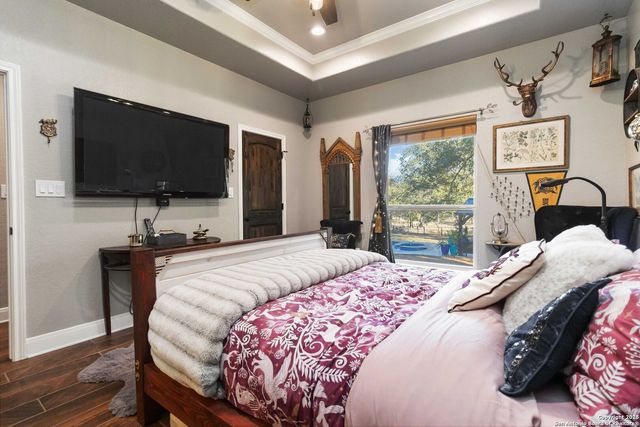 129 Crescent Ridge, Adkins, TX 78101