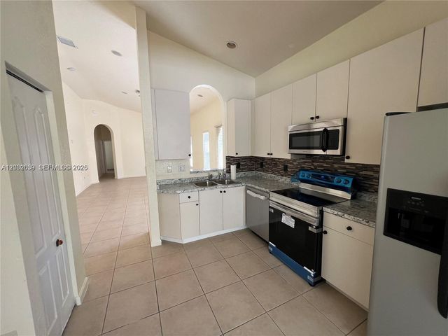 2240 Portofino Avenue 0, Homestead, FL 33033