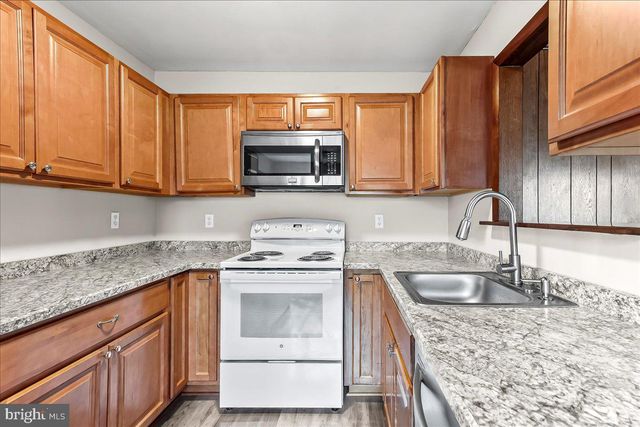 725 S HARMONY RD, Newark, DE 19713