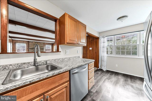 725 S HARMONY RD, Newark, DE 19713