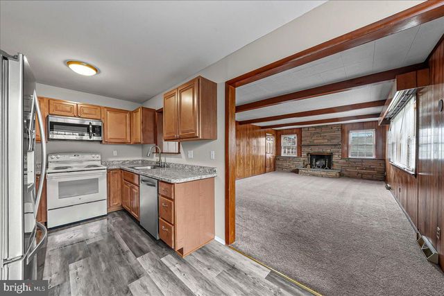 725 S HARMONY RD, Newark, DE 19713