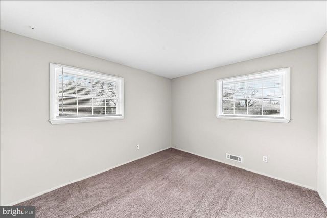 725 S HARMONY RD, Newark, DE 19713