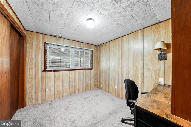 725 S HARMONY RD, Newark, DE 19713