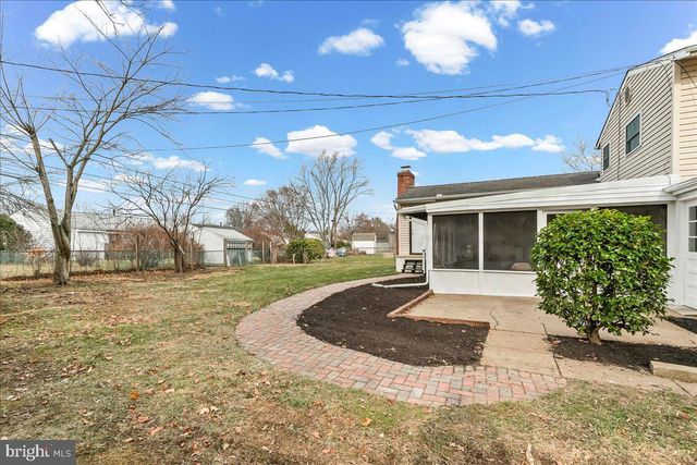 725 S HARMONY RD, Newark, DE 19713