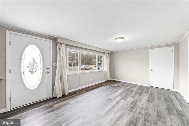 725 S HARMONY RD, Newark, DE 19713