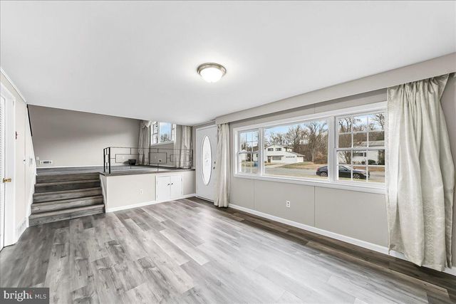 725 S HARMONY RD, Newark, DE 19713