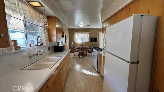 1406 Fairfield, Glendale, CA 91201