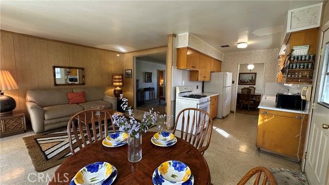 1406 Fairfield, Glendale, CA 91201