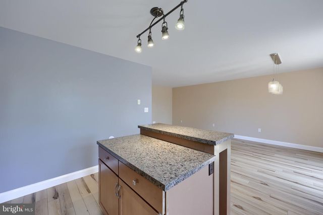 216 EAGLE DR, Ephrata, PA 17522