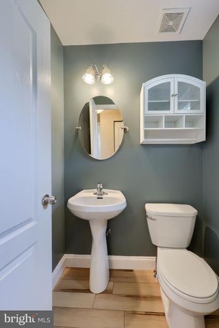 216 EAGLE DR, Ephrata, PA 17522