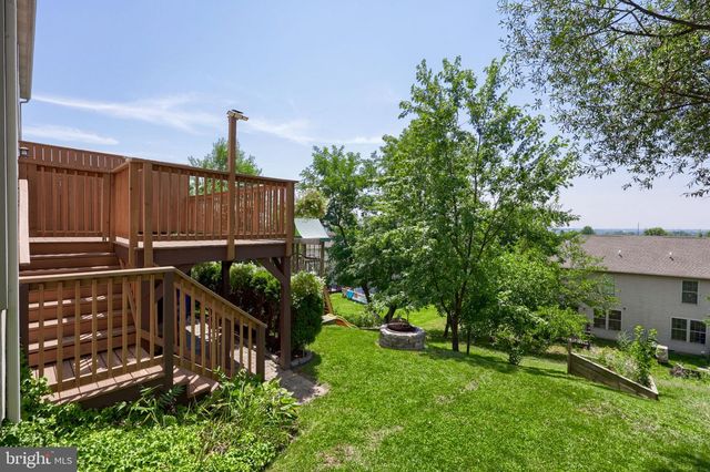216 EAGLE DR, Ephrata, PA 17522