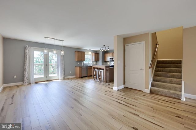 216 EAGLE DR, Ephrata, PA 17522