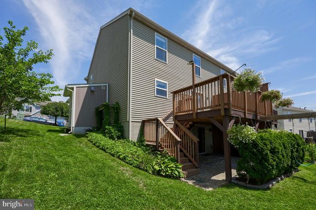 216 EAGLE DR, Ephrata, PA 17522