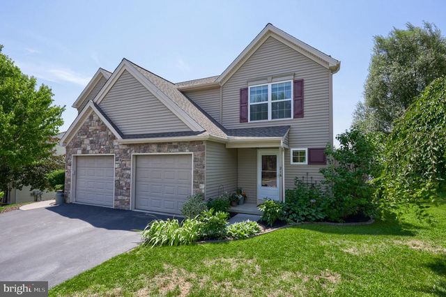 216 EAGLE DR, Ephrata, PA 17522