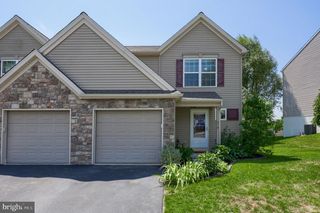 216 EAGLE DR, Ephrata, PA 17522
