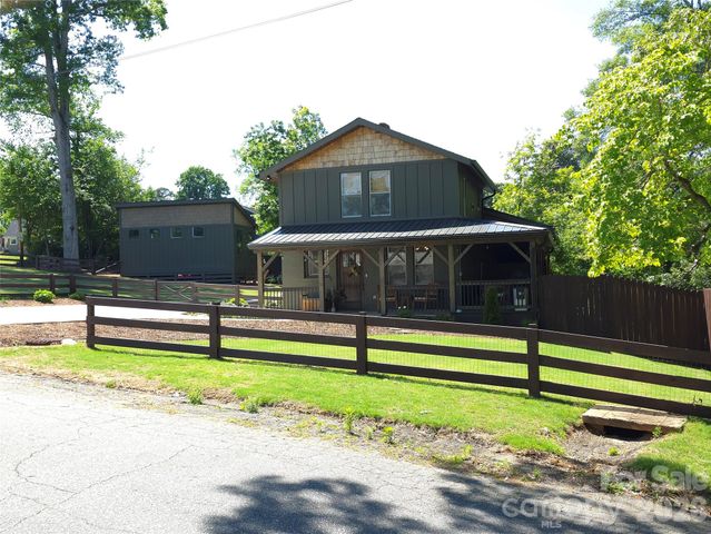 152 Florida Avenue, Forest City, NC 28043