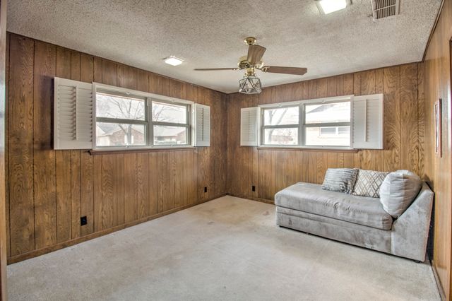 2331 Brookhaven Drive, Denison, TX 75020