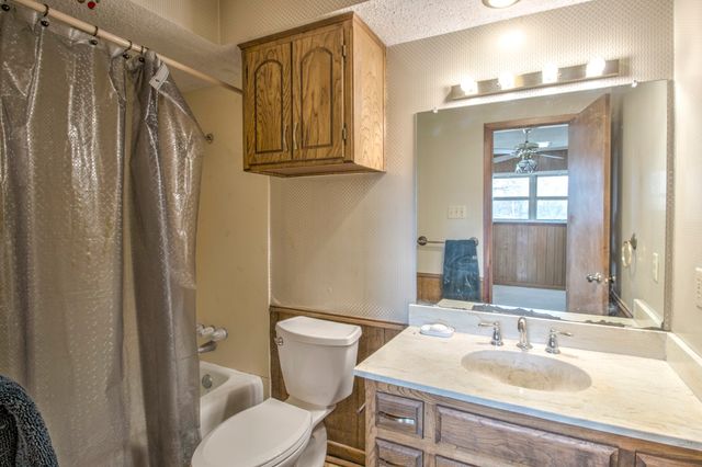 2331 Brookhaven Drive, Denison, TX 75020