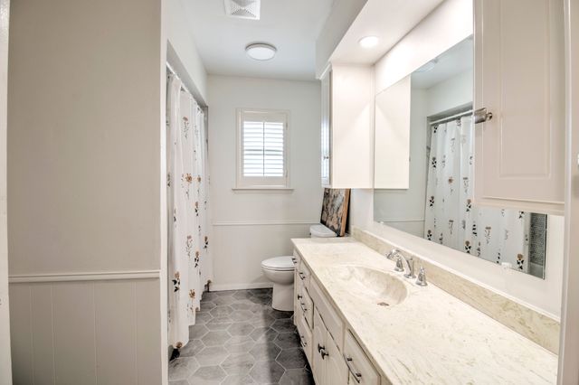 2331 Brookhaven Drive, Denison, TX 75020