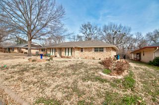 2331 Brookhaven Drive, Denison, TX 75020