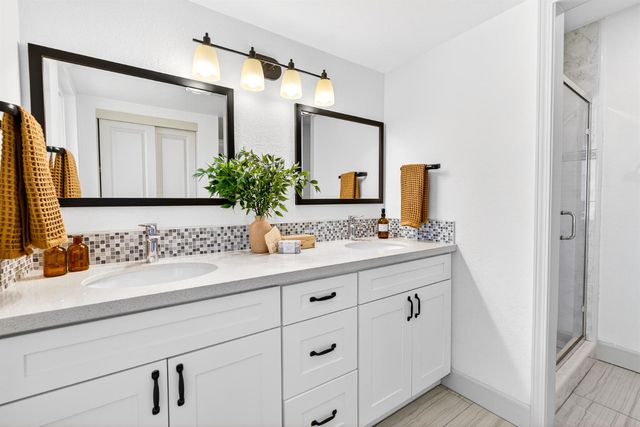 8141 Woodlake Hills Dr, Orangevale, CA 95662