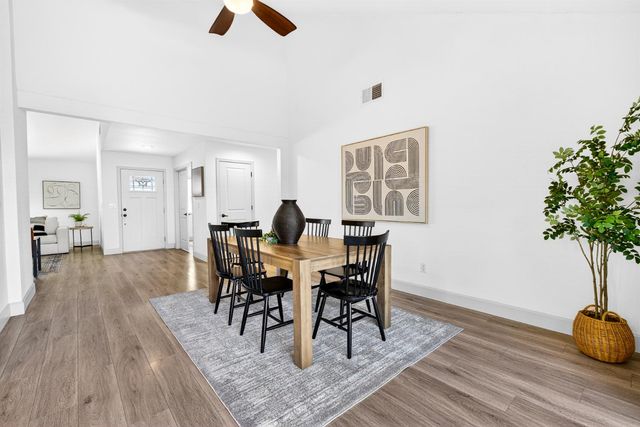 8141 Woodlake Hills Dr, Orangevale, CA 95662