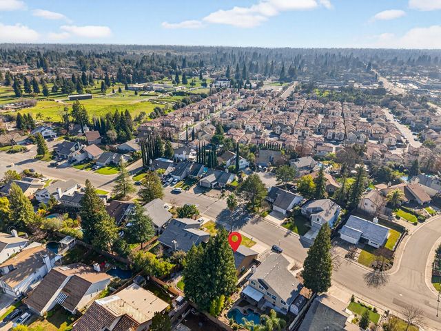 8141 Woodlake Hills Dr, Orangevale, CA 95662