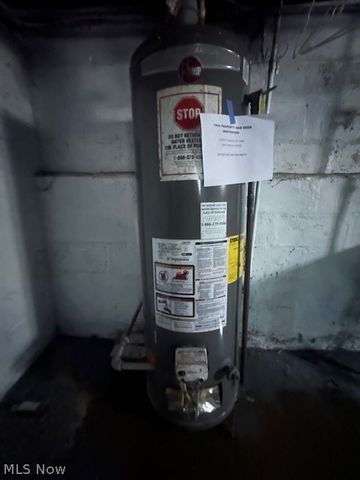 4678 E 147th Street, Cleveland, OH 44128