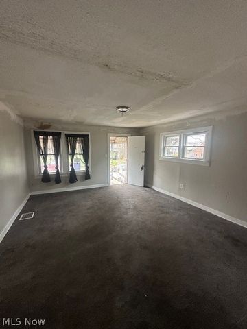 4678 E 147th Street, Cleveland, OH 44128