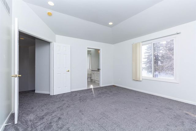 40945 Justin Drive, Sterling Heights, MI 48310