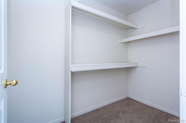 40945 Justin Drive, Sterling Heights, MI 48310