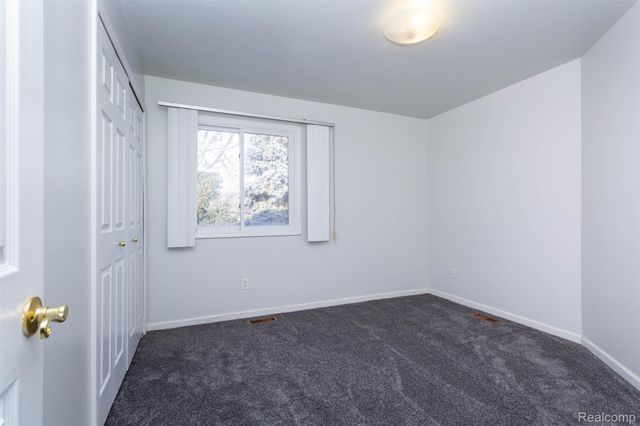 40945 Justin Drive, Sterling Heights, MI 48310