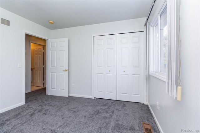 40945 Justin Drive, Sterling Heights, MI 48310