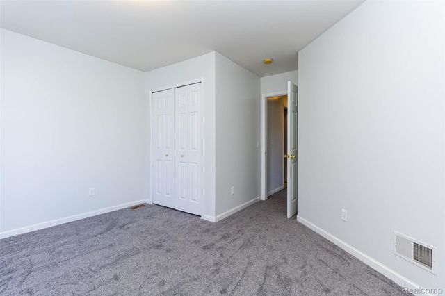 40945 Justin Drive, Sterling Heights, MI 48310