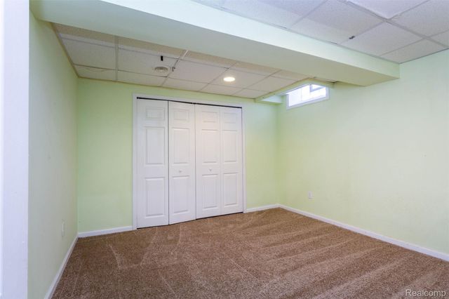 40945 Justin Drive, Sterling Heights, MI 48310