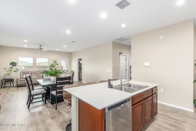 4501 W Corte De Balde, Tucson, AZ 85746