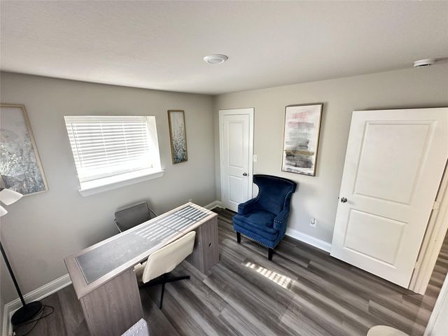 203 S 5th Street, Highlands, TX 77562