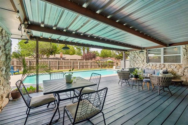 1305 Smiling Hill Boulevard, Edmond, OK 73013