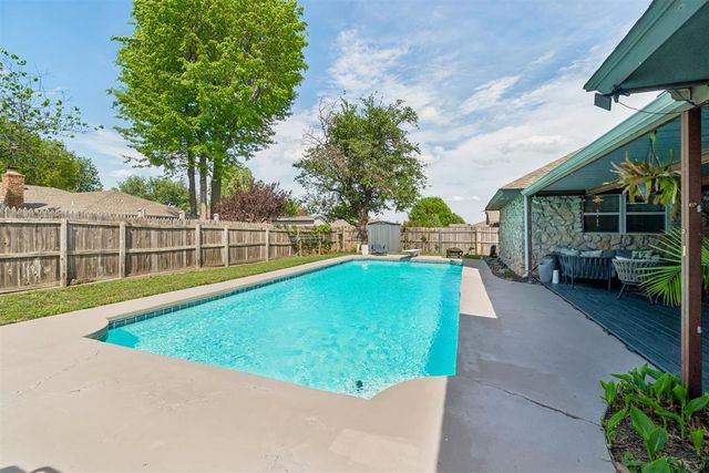 1305 Smiling Hill Boulevard, Edmond, OK 73013