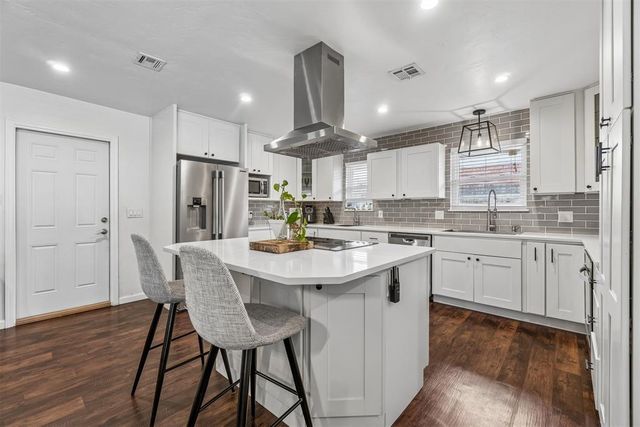 1305 Smiling Hill Boulevard, Edmond, OK 73013
