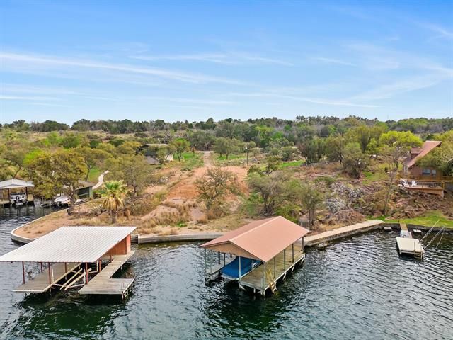 149 Roadrunner LN, Burnet, TX 78611