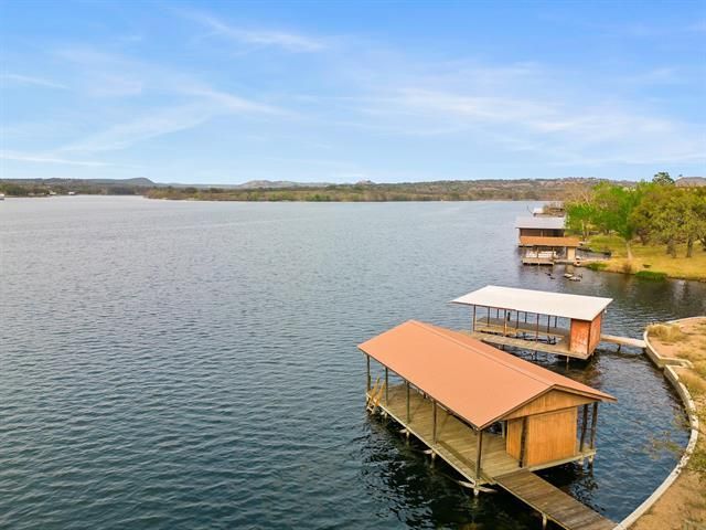 149 Roadrunner LN, Burnet, TX 78611